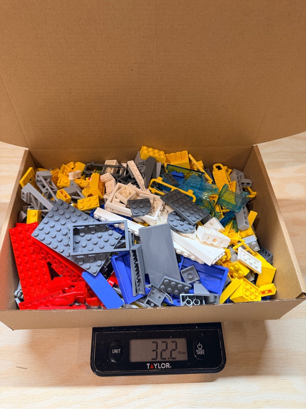 LEGO Bulk Lot Genuine LEGO Building Parts Windows Construction Pieces 2 lbs - Picture 2 of 3
